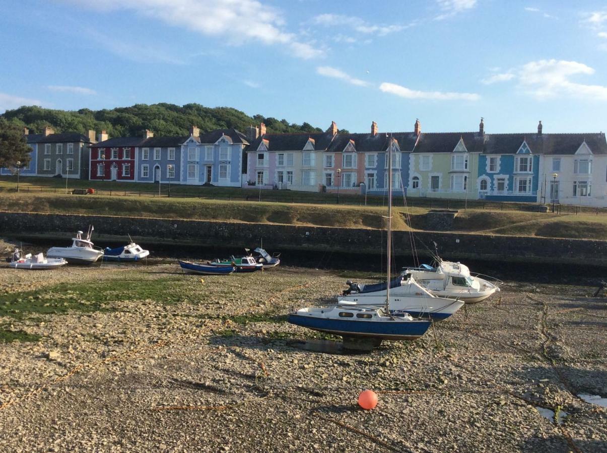 2 Yr Hen Fanc Daire Aberaeron Dış mekan fotoğraf